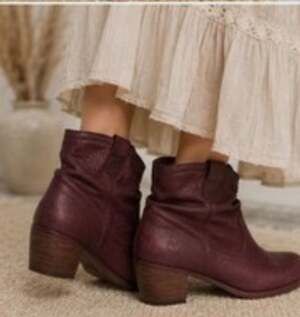 Felmini Deep Cognac  Leather Western Ankle Boots with Striped Lining
